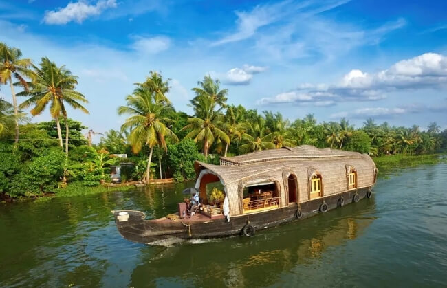 ricebarge stay in kerala backwater